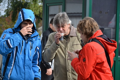 OSDN-2013. Народ выходил греться на улицу. Кофе спасало.jpg